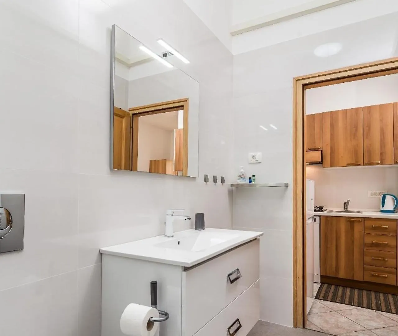 Wohnung In Obrs Mit Kleiner Terrasse Und Meerblick