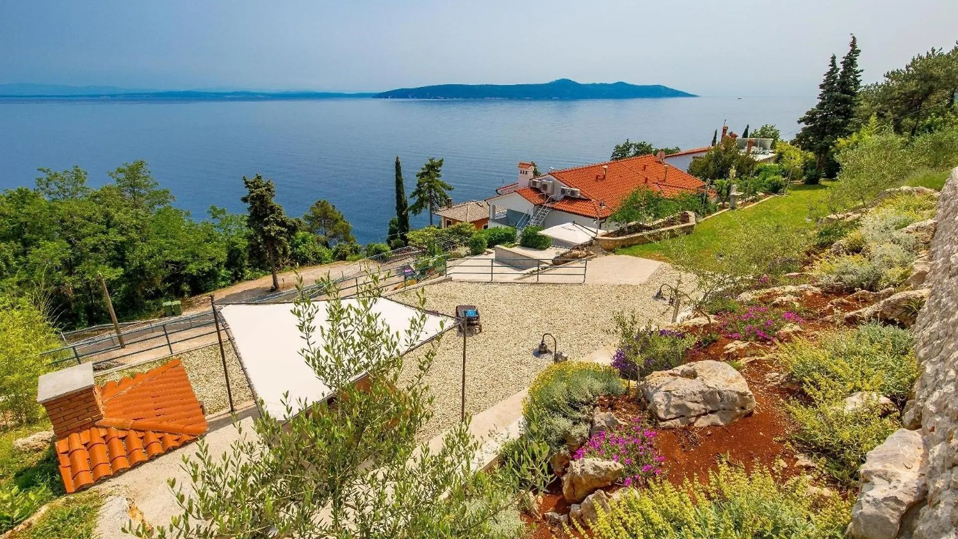 Apartman Wohnung In Obrs Mit Kleiner Terrasse Und Meerblick