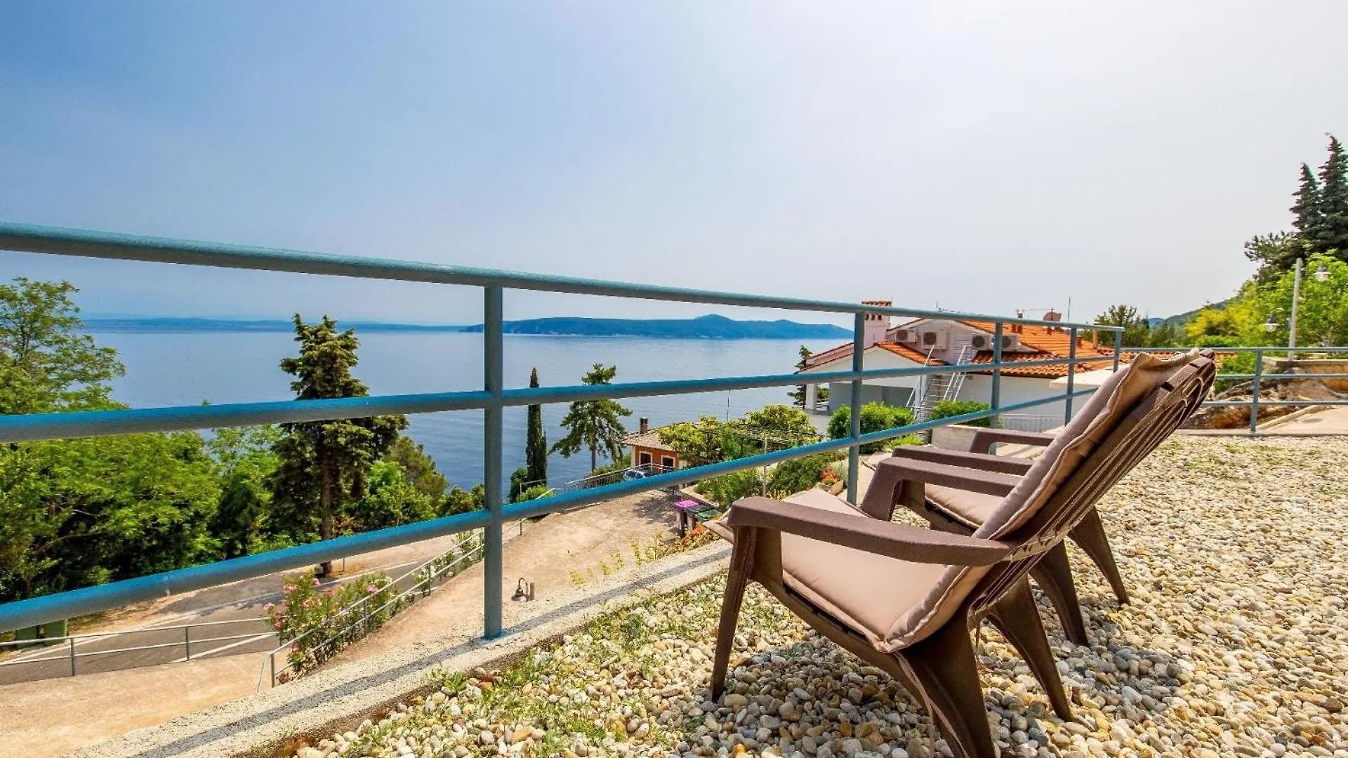 Apartment Wohnung In Obrs Mit Kleiner Terrasse Und Meerblick Moscenicka Draga