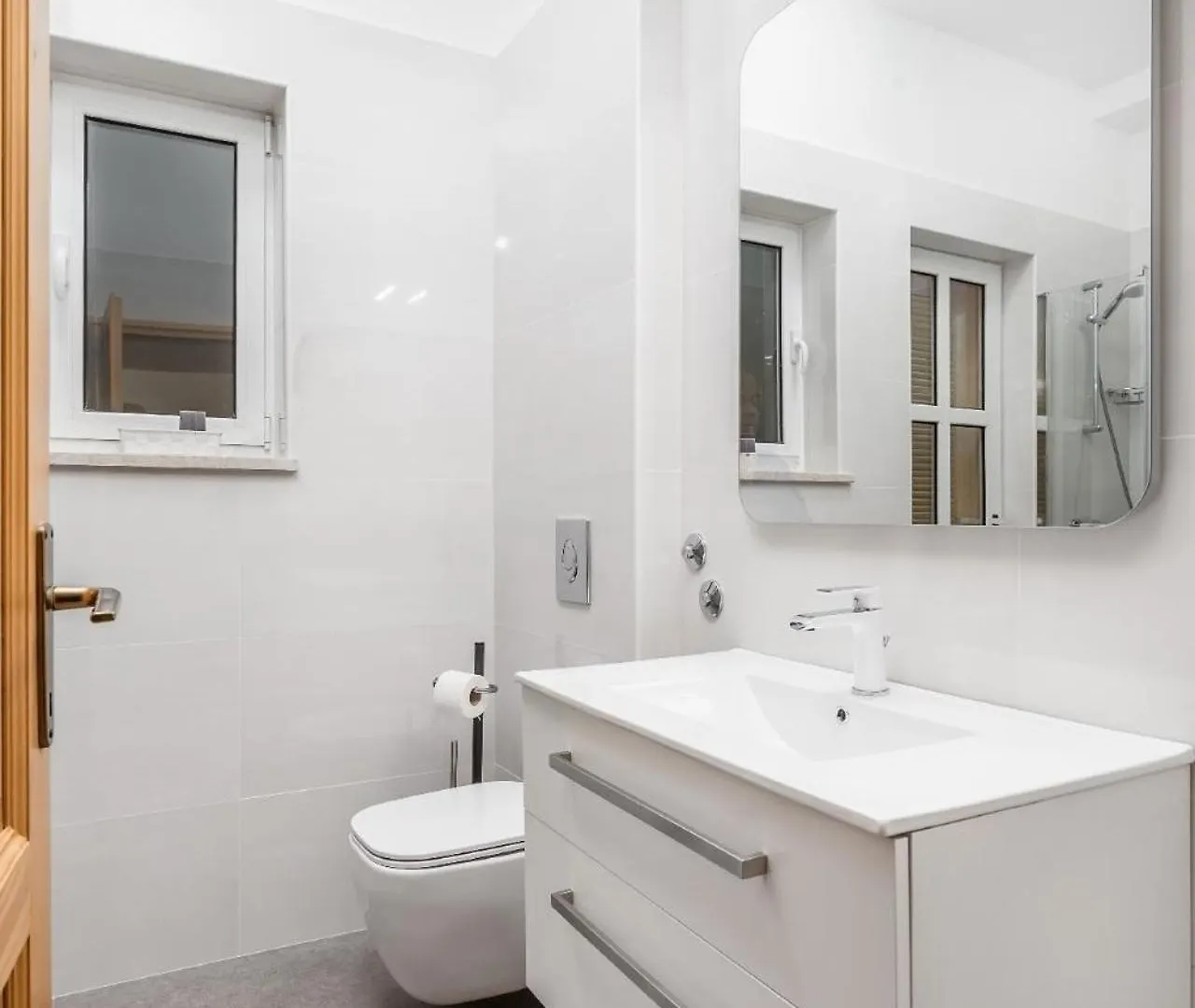 Wohnung In Obrs Mit Kleiner Terrasse Und Meerblick Moscenicka Draga Apartment