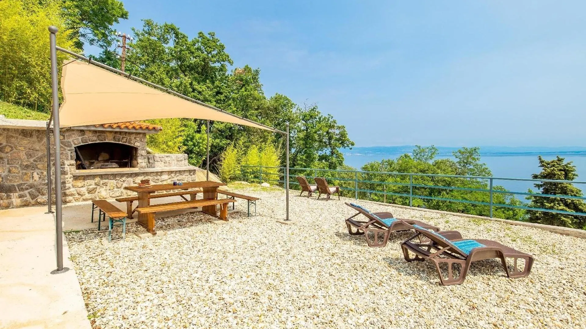 Wohnung In Obrs Mit Kleiner Terrasse Und Meerblick Moscenicka Draga 0*,